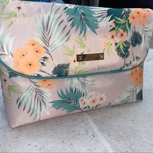 Nicole Miller cosmetic bag
